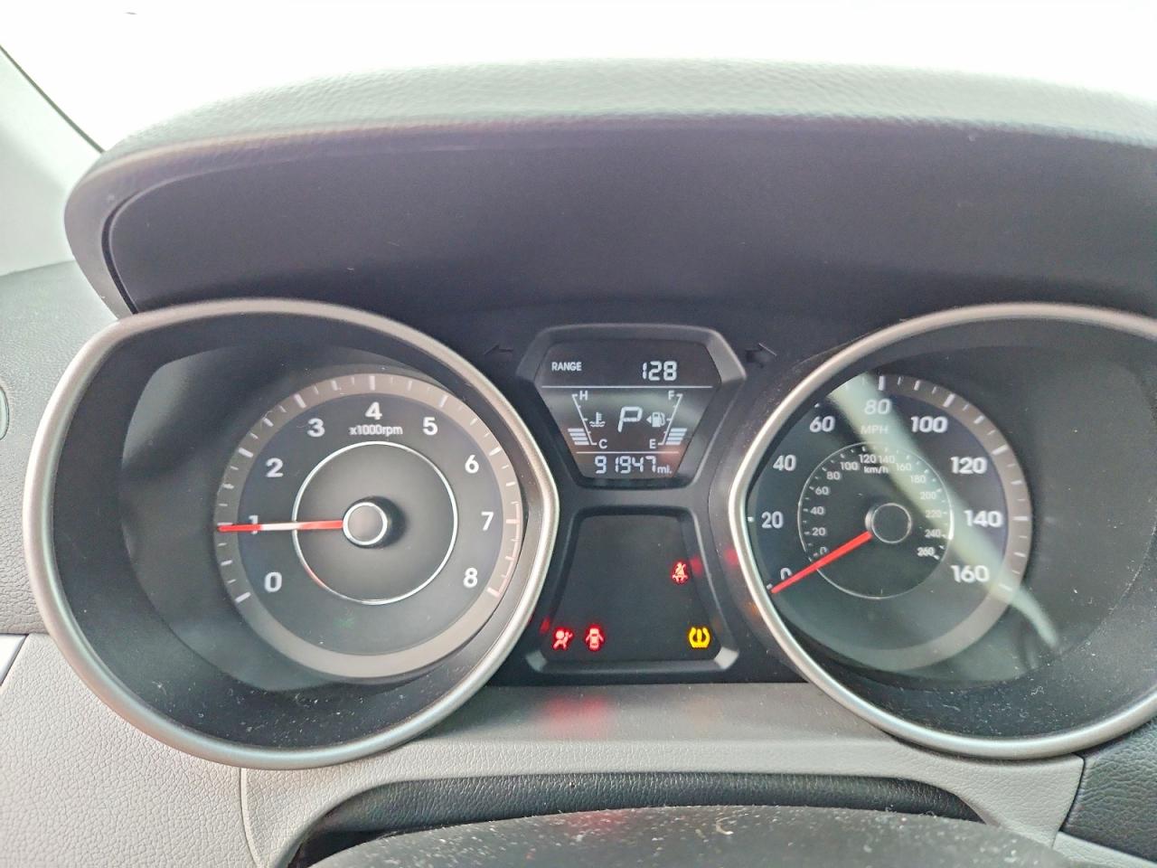 2015 HYUNDAI ELANTRA SE photo 9