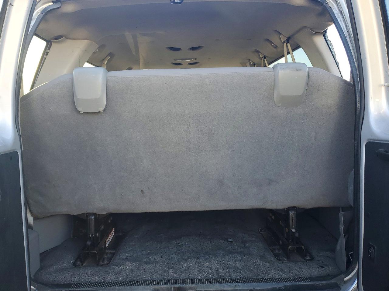 2010 FORD ECONOLINE E350 SUPER DUTY WAGON photo 10