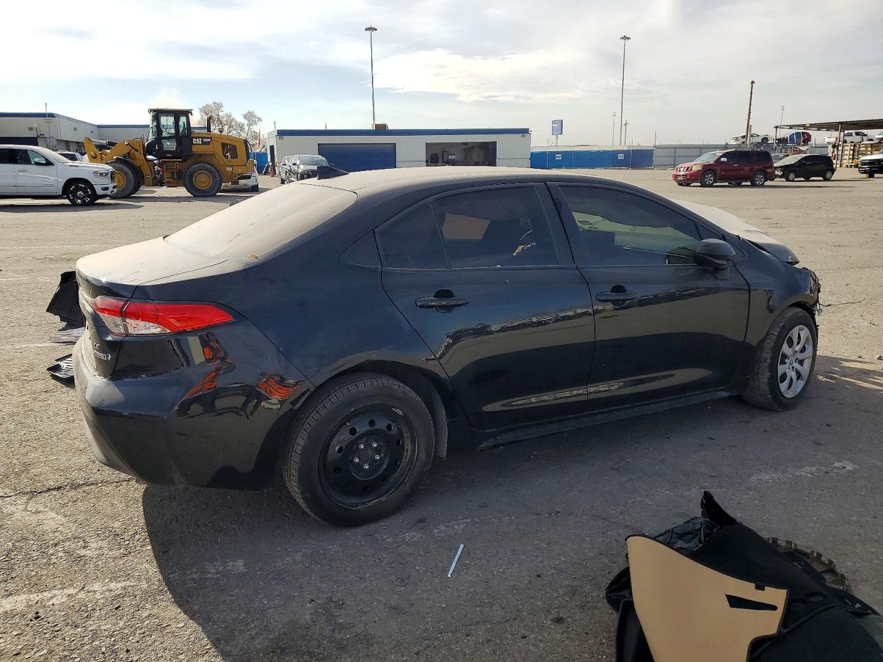 2024 TOYOTA COROLLA LE photo 3