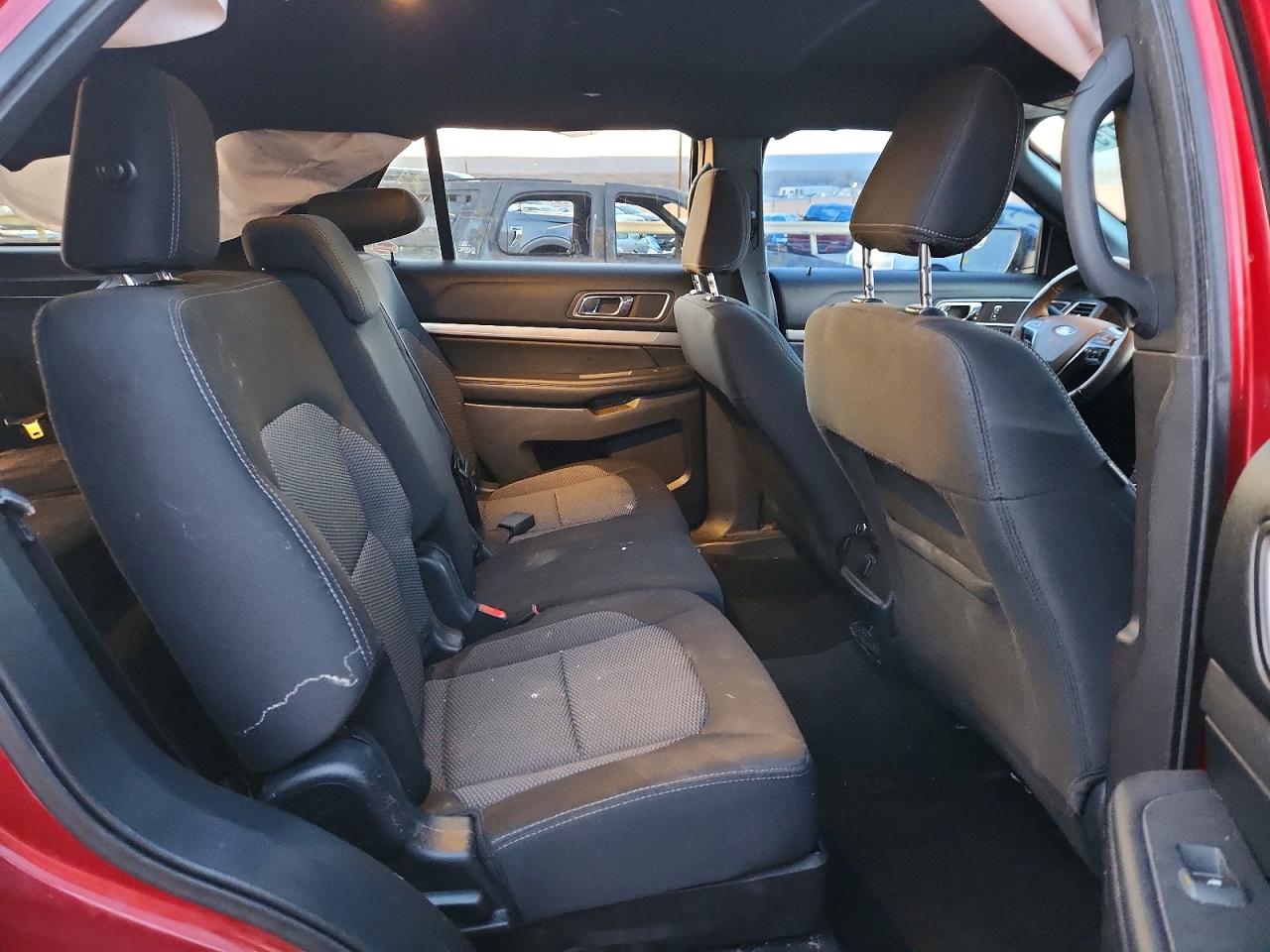 2018 FORD EXPLORER XLT photo 28
