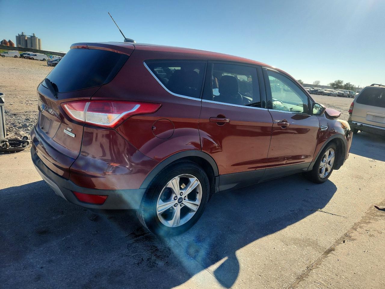 2016 FORD ESCAPE SE photo 3