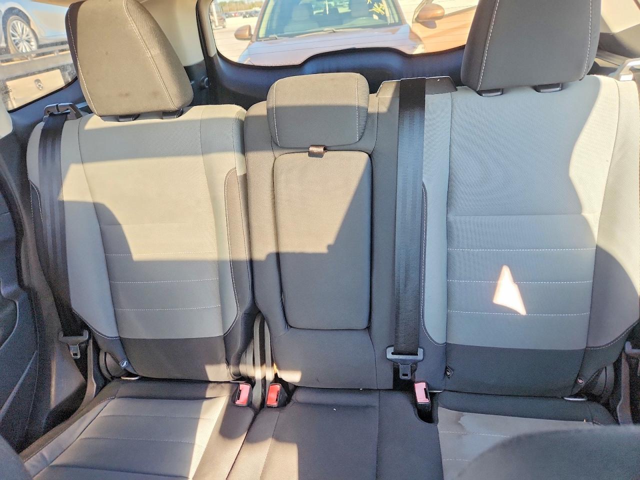 2016 FORD ESCAPE SE photo 10