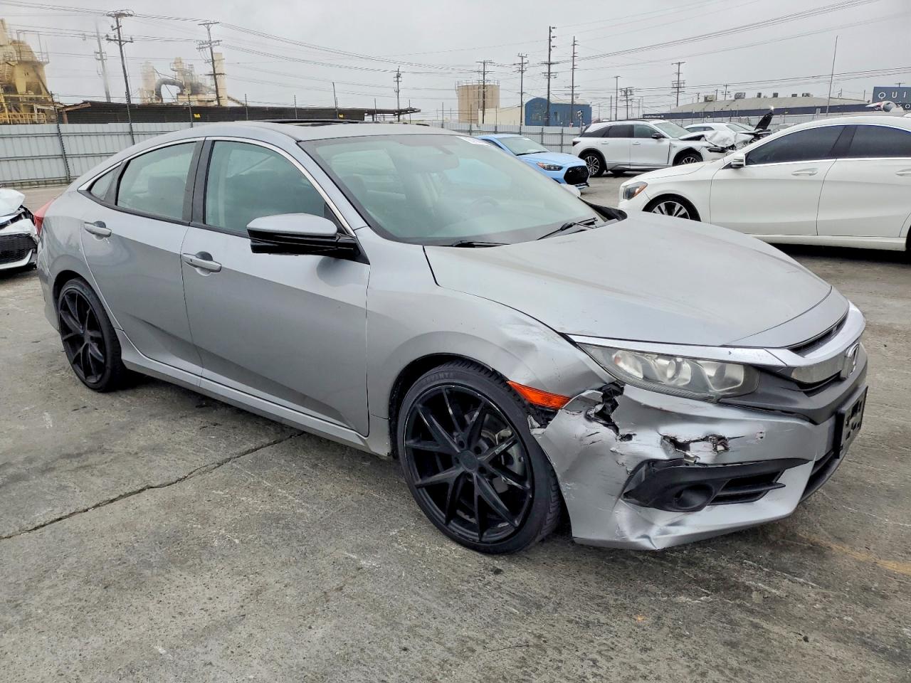 2017 HONDA CIVIC EXL photo 7