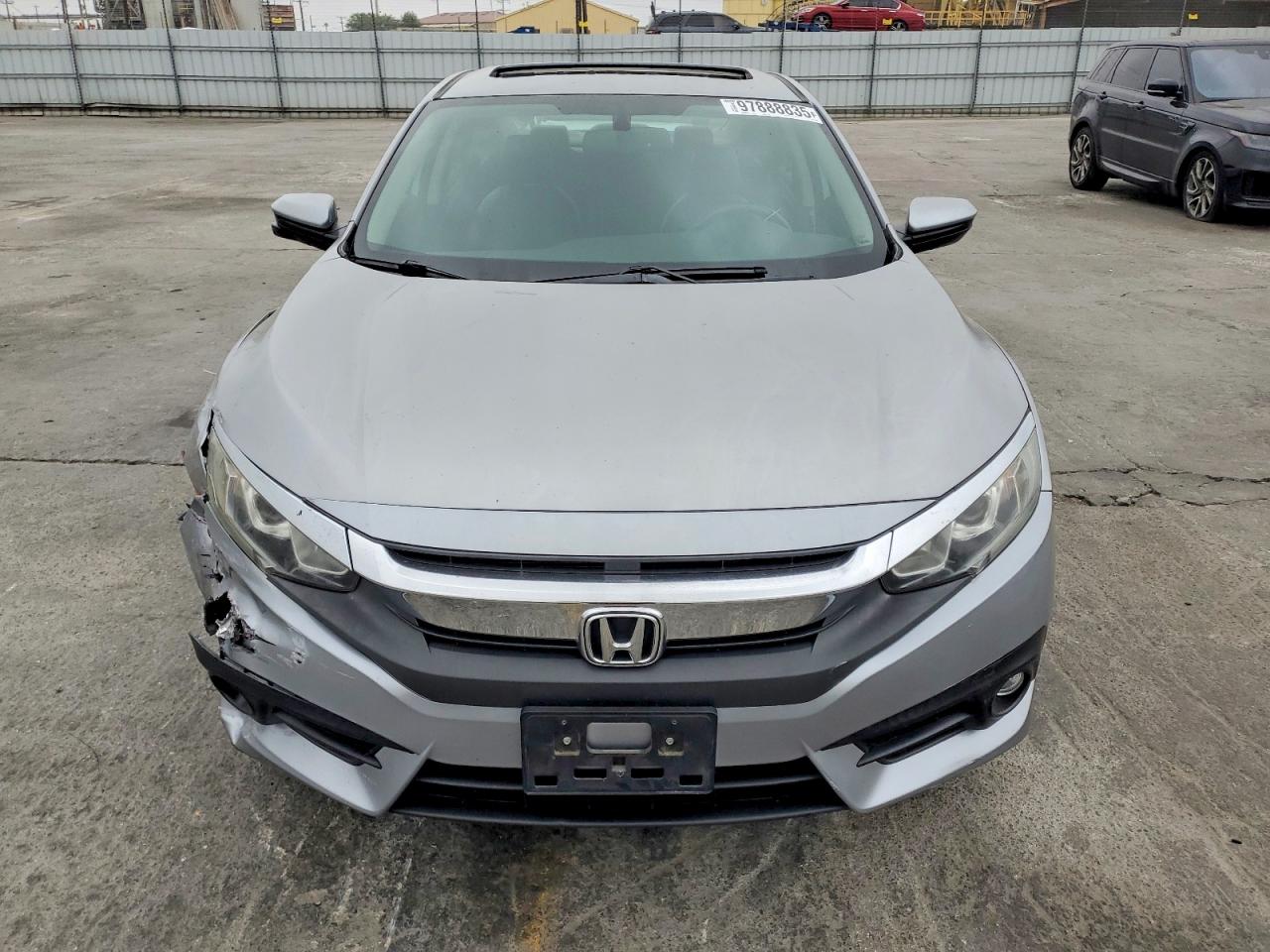 2017 HONDA CIVIC EXL photo 9