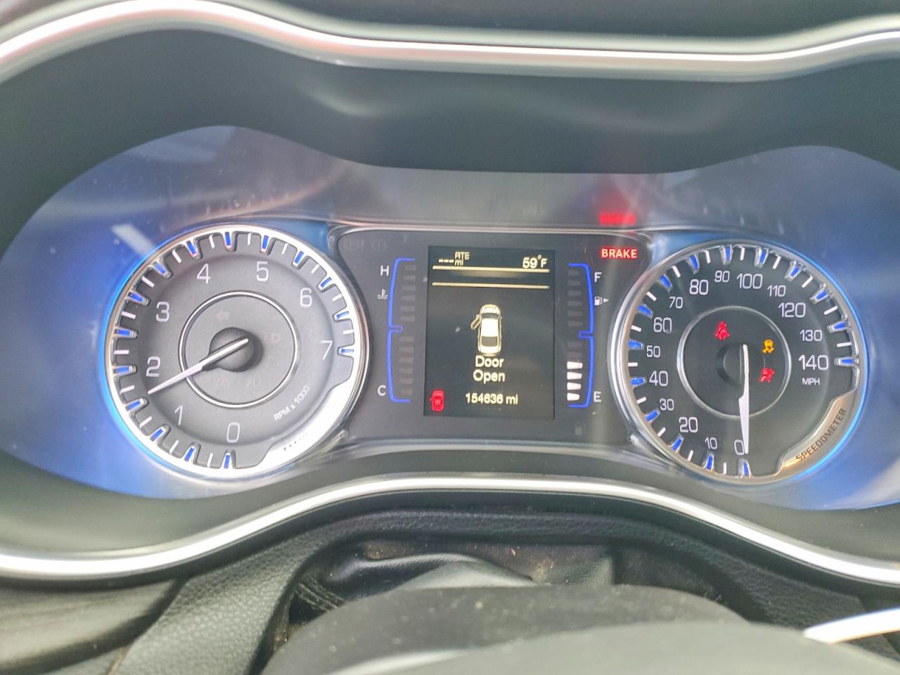 2016 CHRYSLER 200 LIMITED photo 9