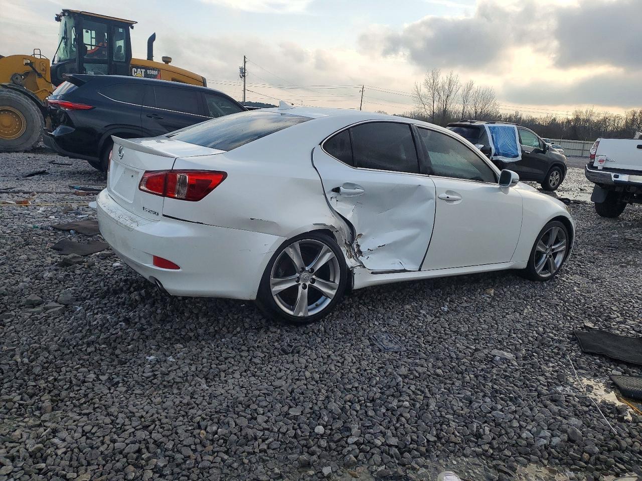 2011 LEXUS IS 250 photo 5