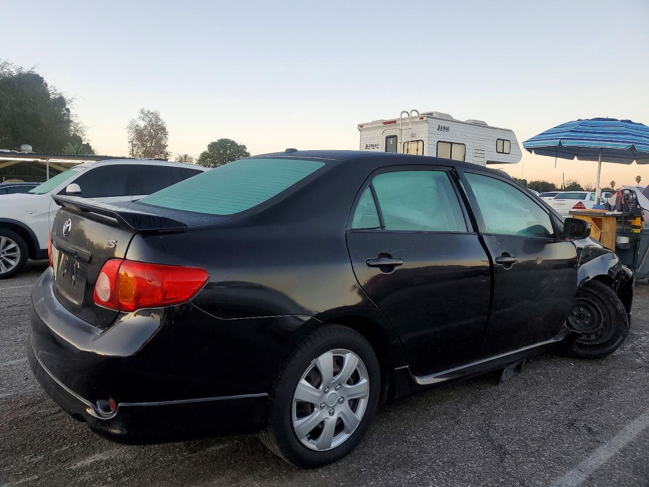 2009 TOYOTA COROLLA photo 3