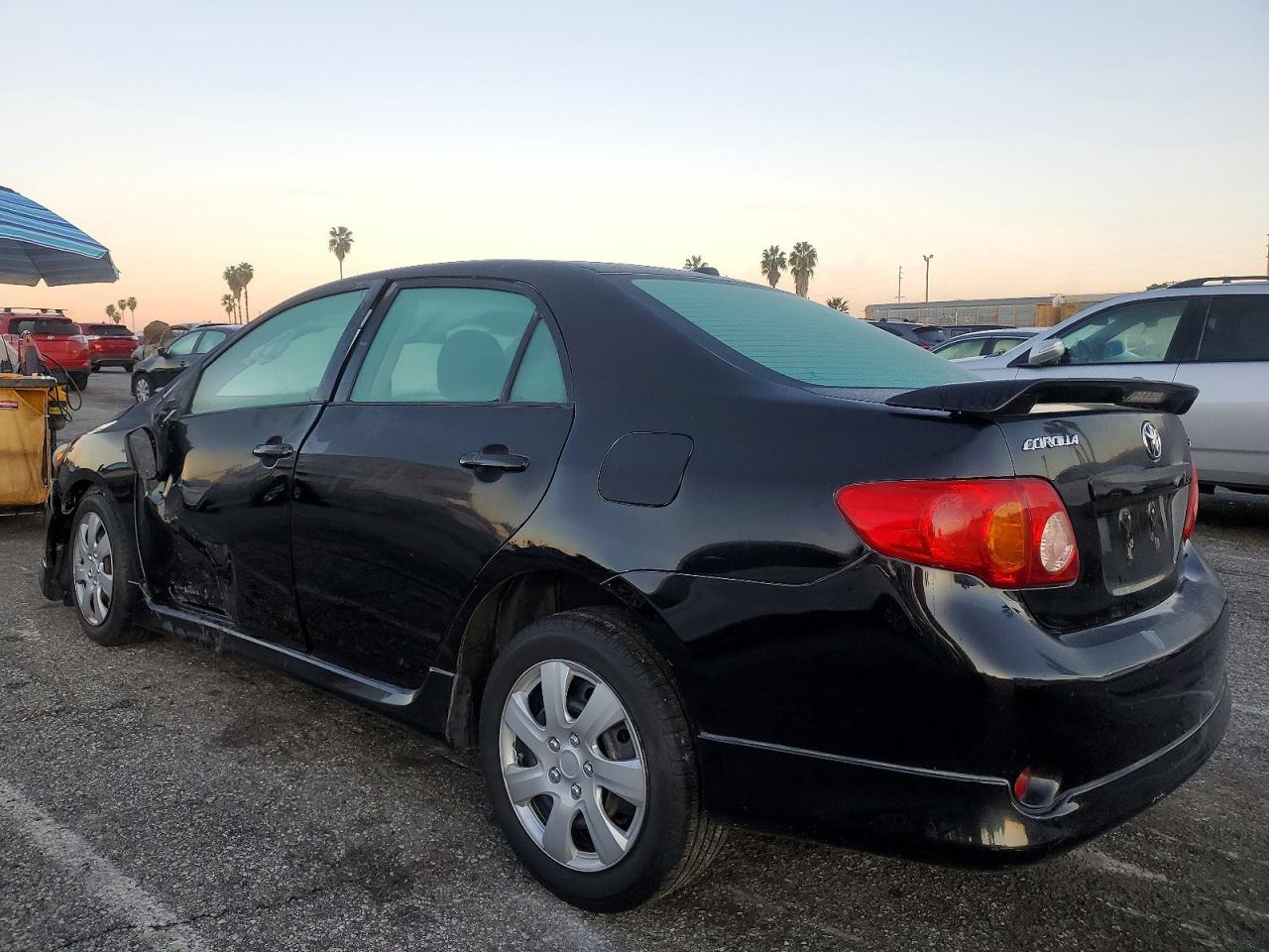 2009 TOYOTA COROLLA photo 2