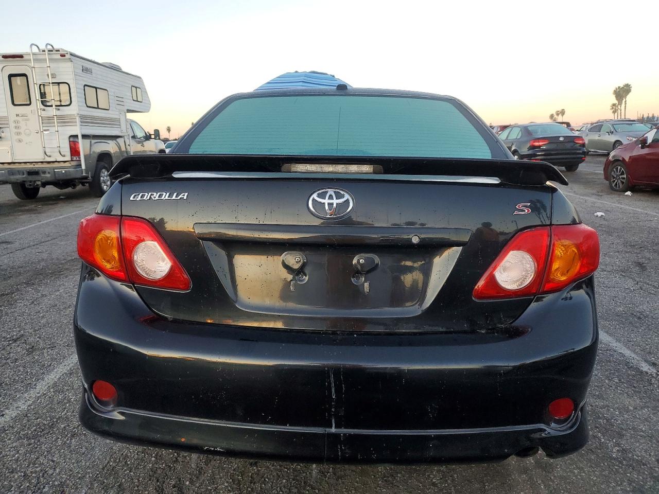 2009 TOYOTA COROLLA photo 6