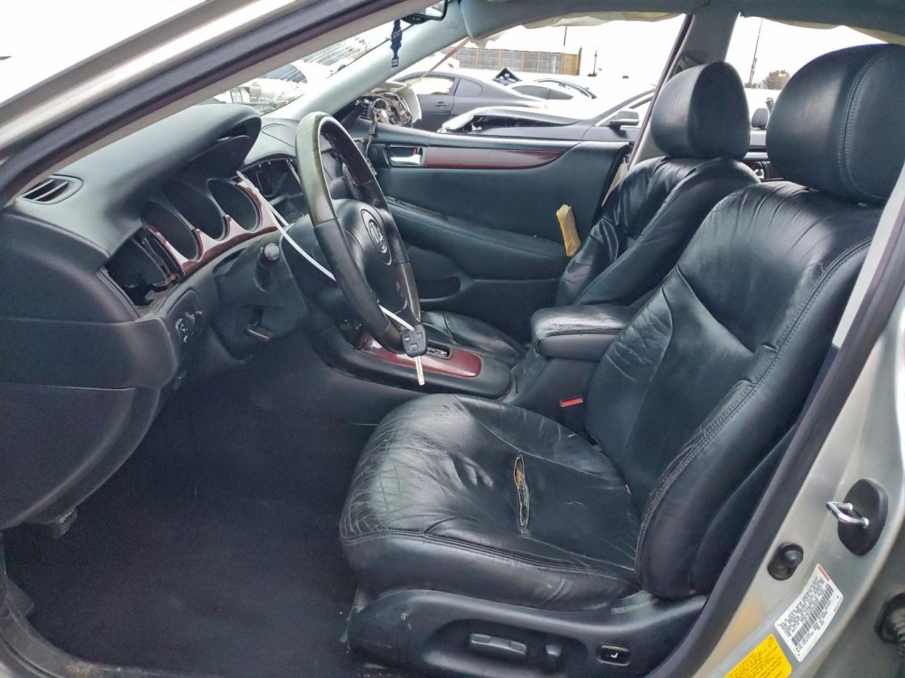2002 LEXUS ES 300 photo 7