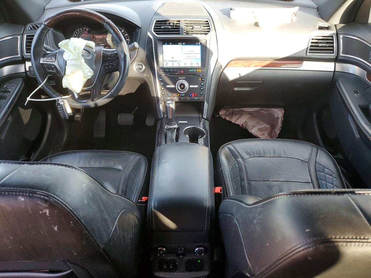 2018 FORD EXPLORER PLATINUM photo 15