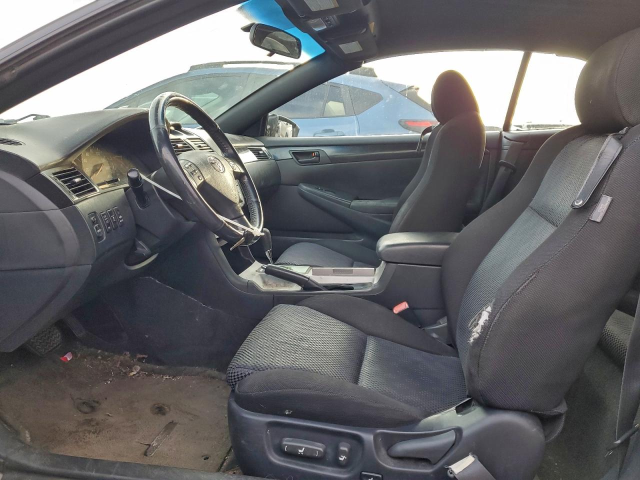 2005 TOYOTA CAMRY SOLARA SE photo 13
