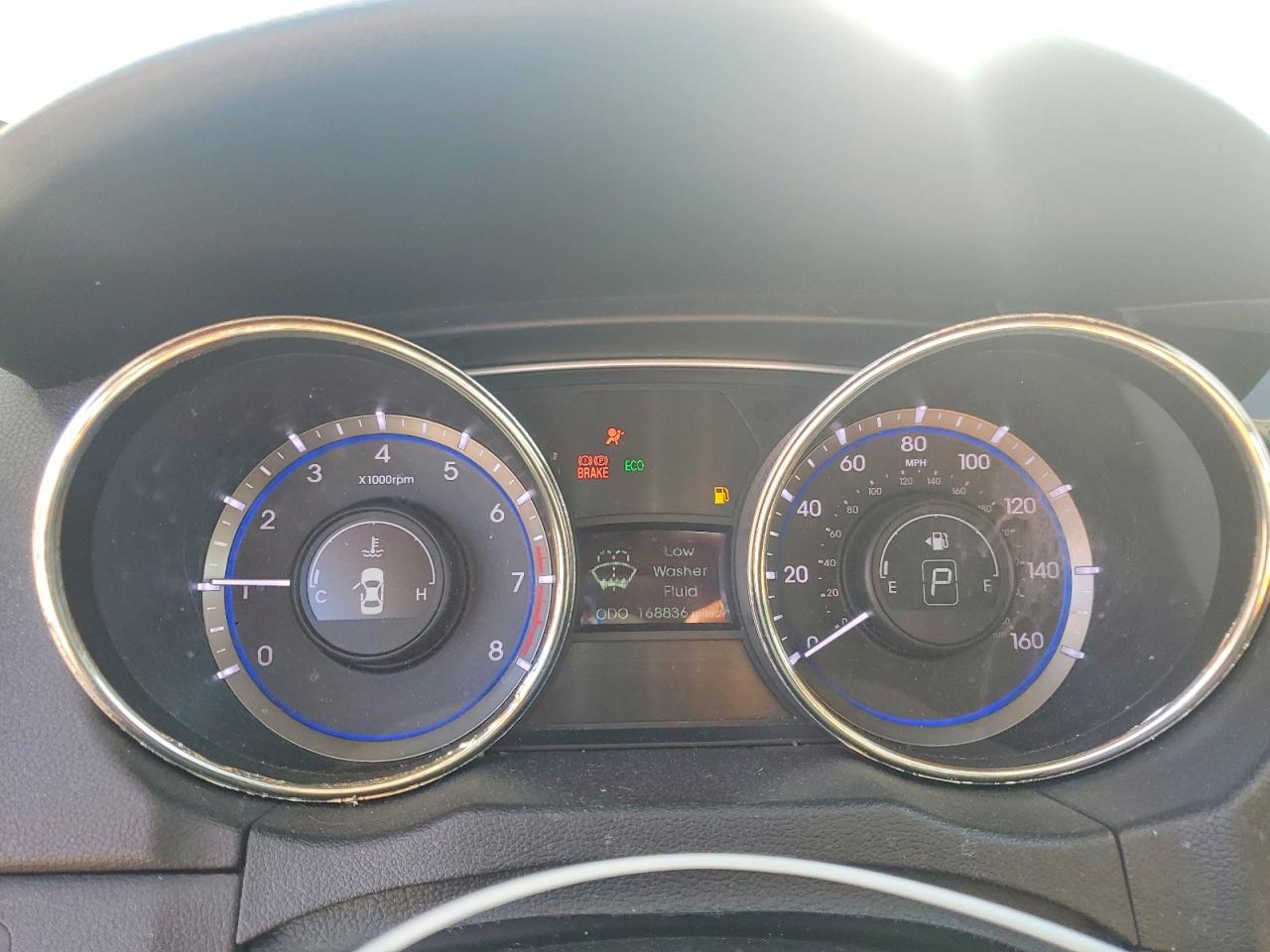 2012 HYUNDAI SONATA SE photo 17