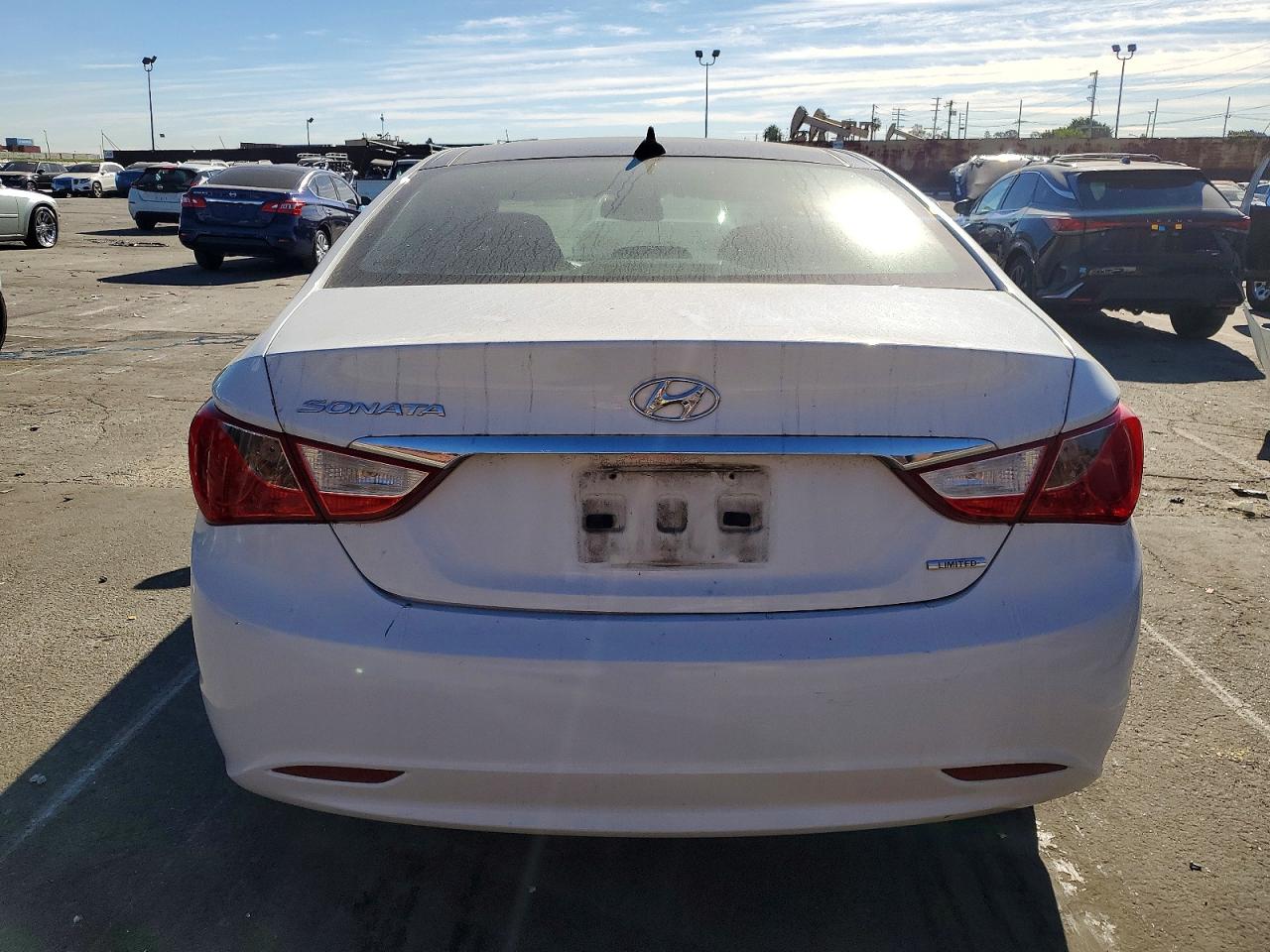 2012 HYUNDAI SONATA SE photo 11