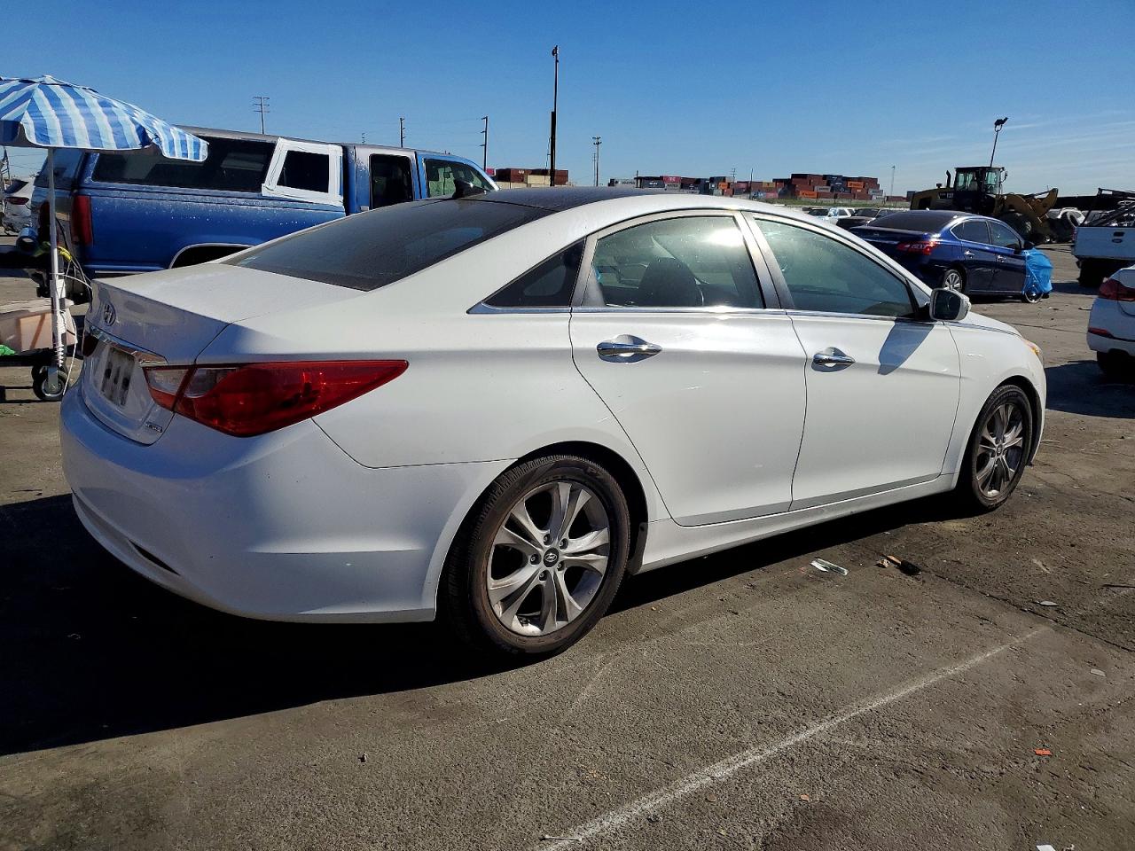 2012 HYUNDAI SONATA SE photo 5