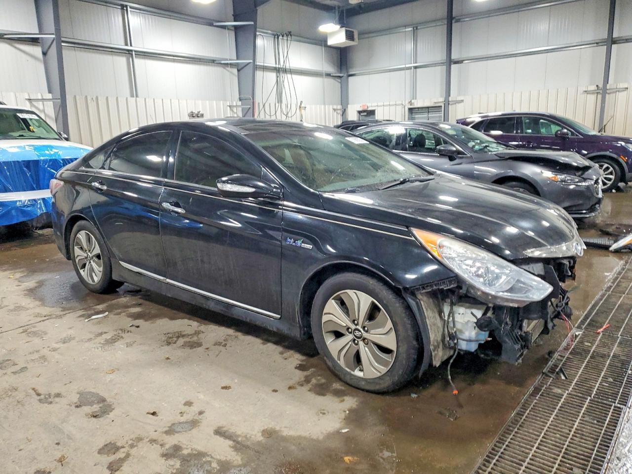 2013 HYUNDAI SONATA HYBRID photo 4