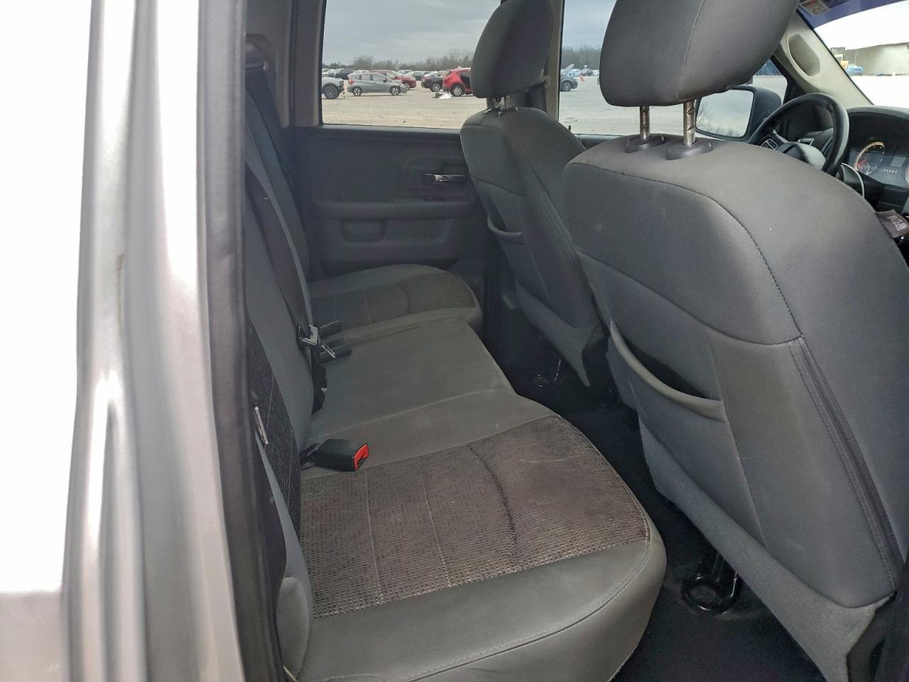 2016 RAM 1500 SLT photo 10