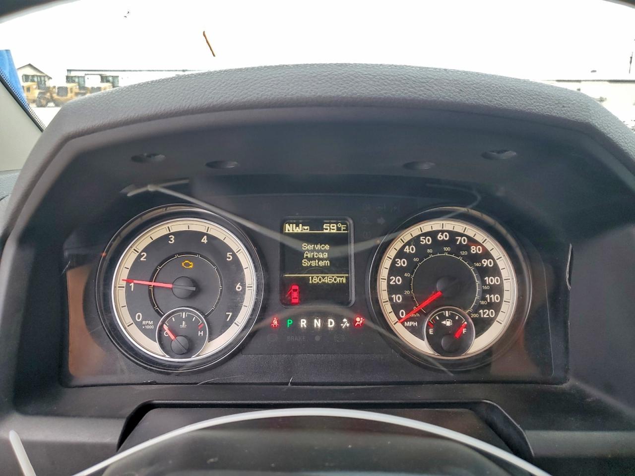 2016 RAM 1500 SLT photo 9