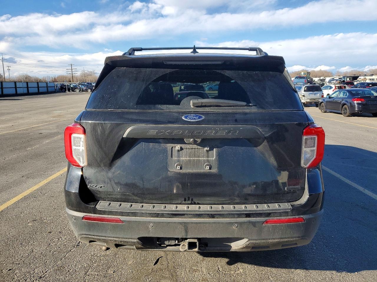2020 FORD EXPLORER XLT photo 11