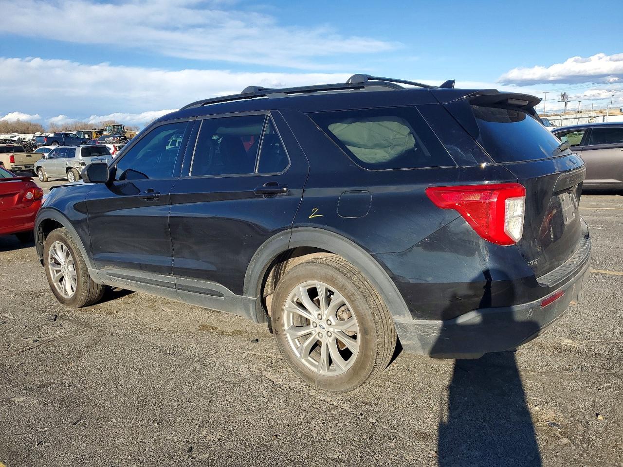 2020 FORD EXPLORER XLT photo 3