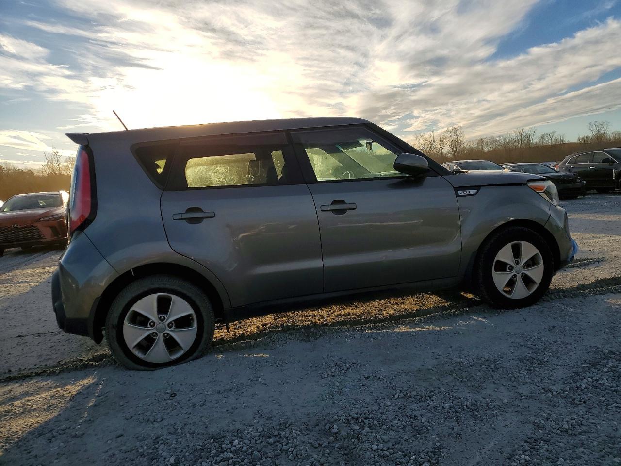 2016 KIA SOUL photo 3