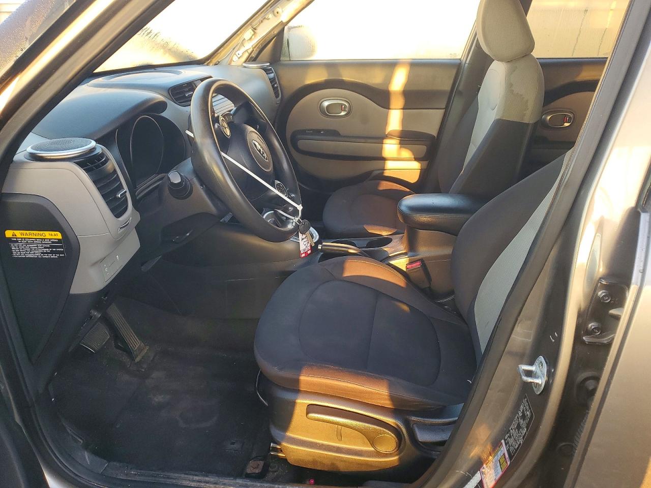 2016 KIA SOUL photo 7