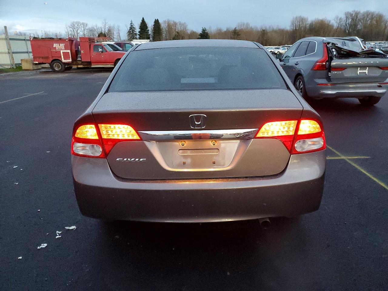 2011 HONDA CIVIC LX photo 11