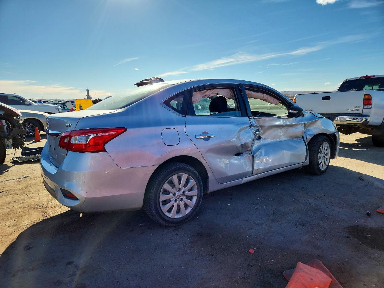 2017 NISSAN SENTRA S photo 3