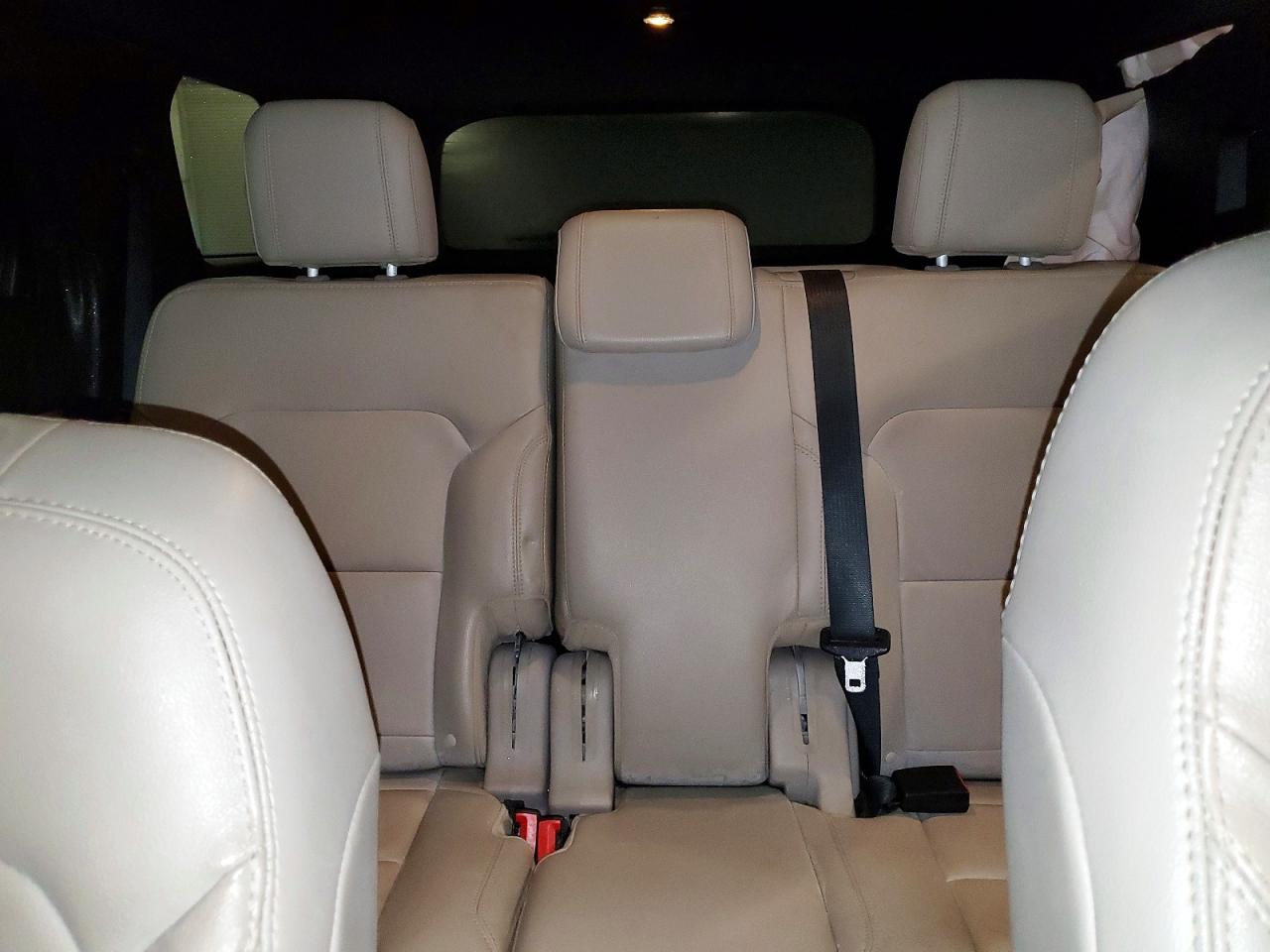 2018 FORD EXPLORER XLT photo 10