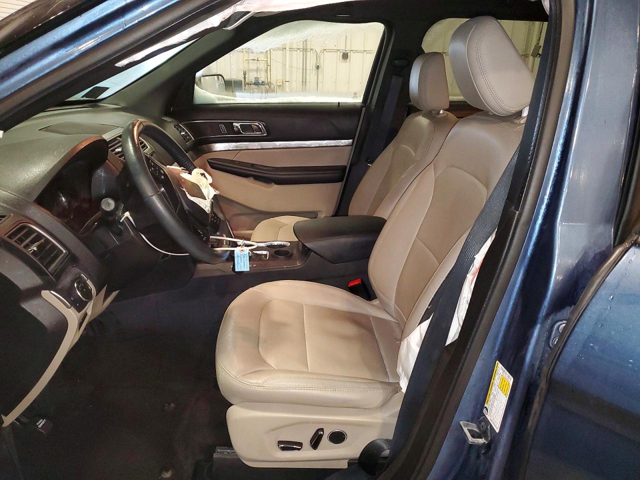 2018 FORD EXPLORER XLT photo 7