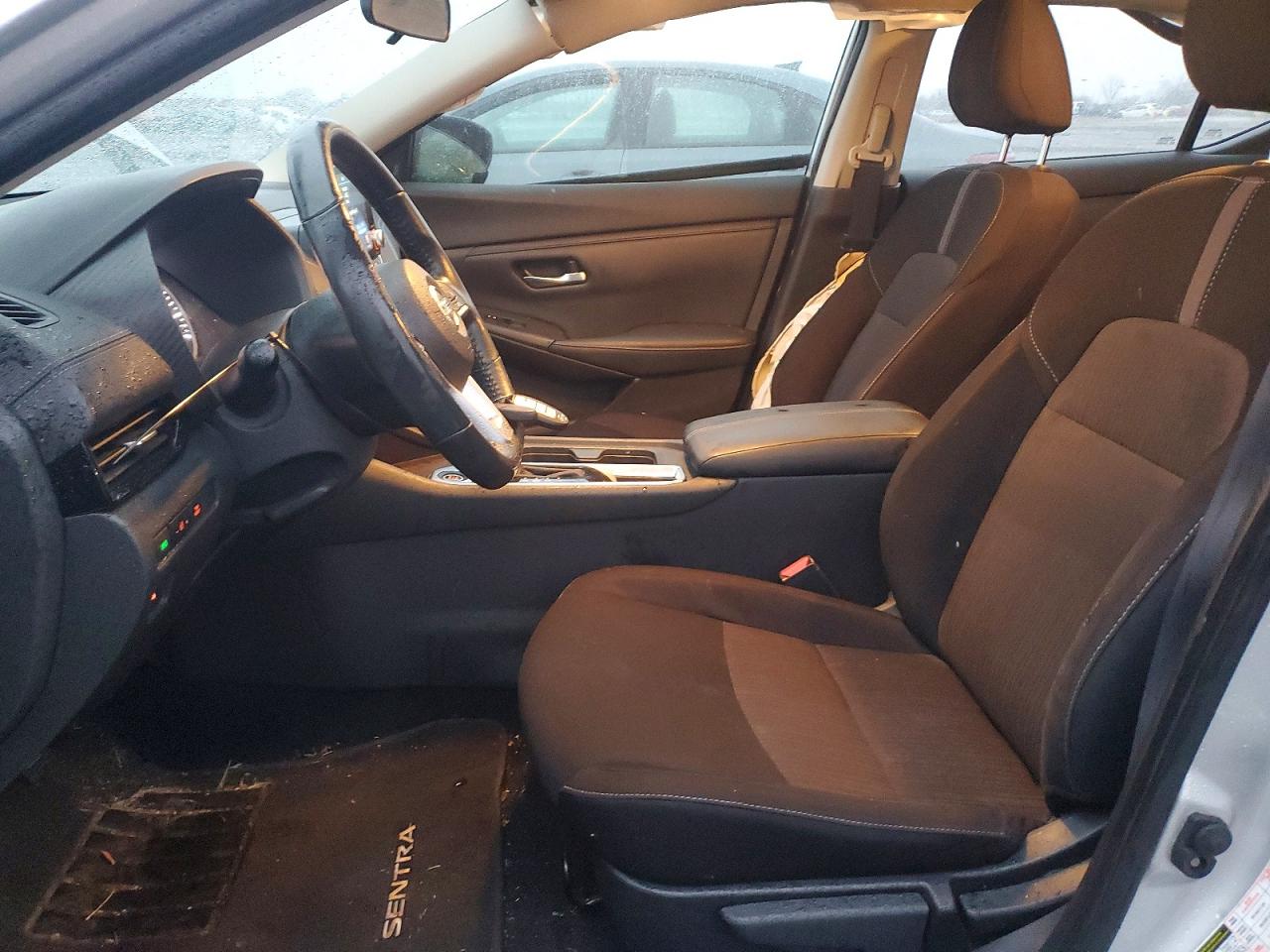 2022 NISSAN SENTRA SV photo 7