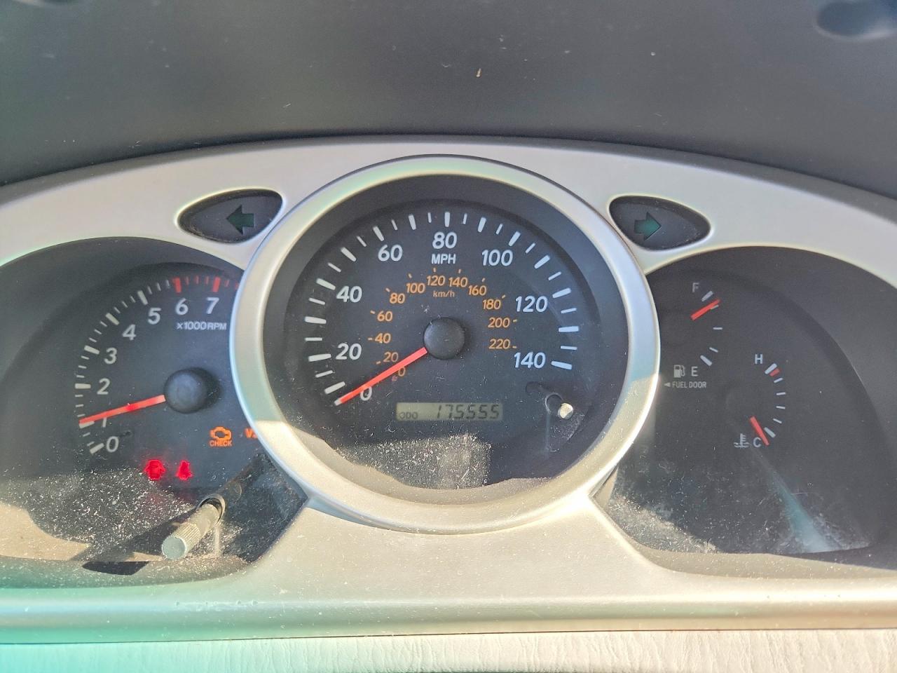 2006 TOYOTA HIGHLANDER LIMITED photo 25
