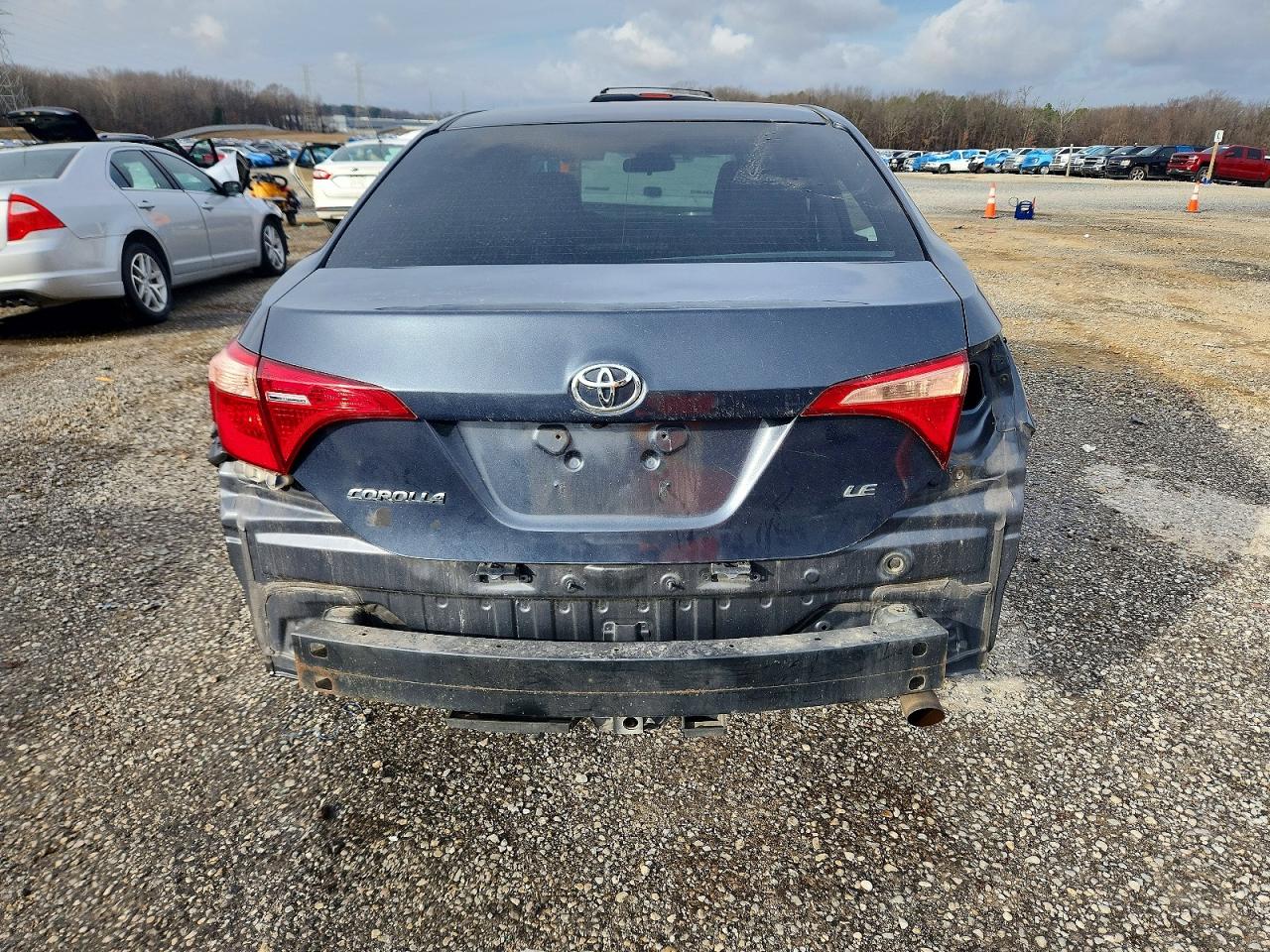 2017 TOYOTA COROLLA L photo 11
