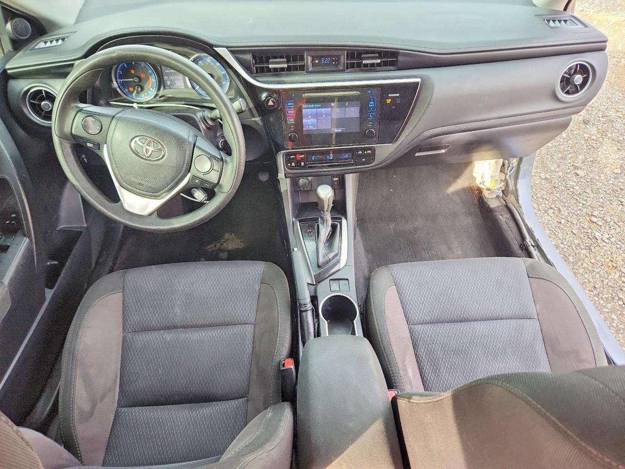 2017 TOYOTA COROLLA L photo 15