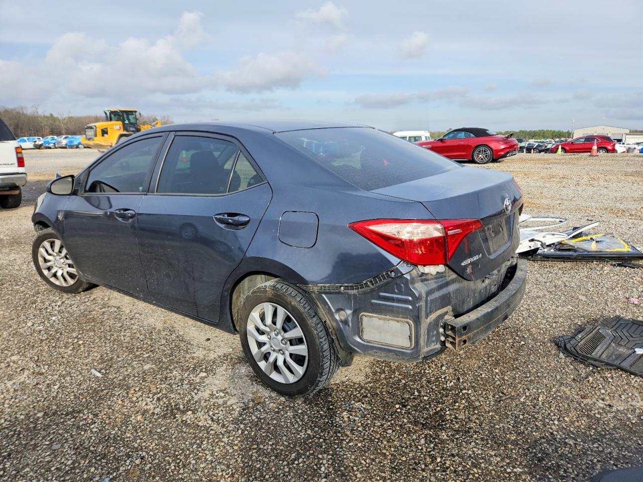 2017 TOYOTA COROLLA L photo 3