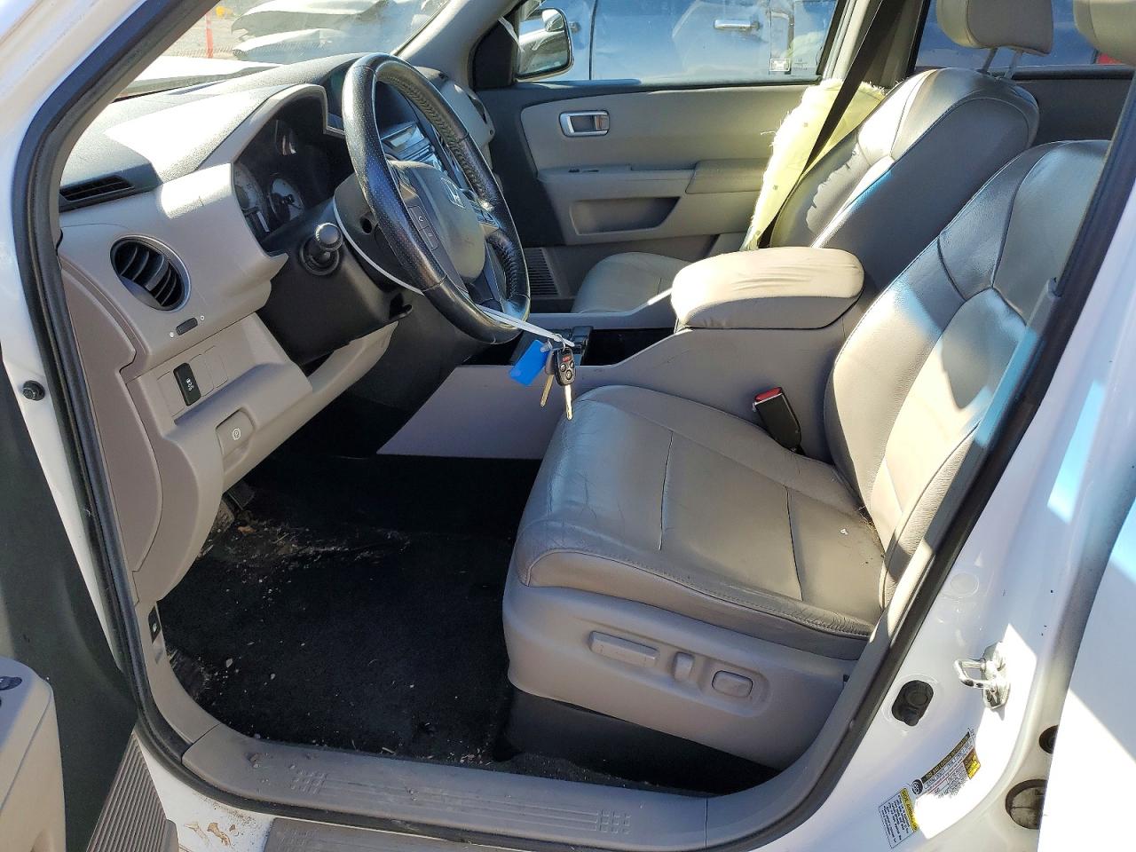 2012 HONDA PILOT EXL photo 19