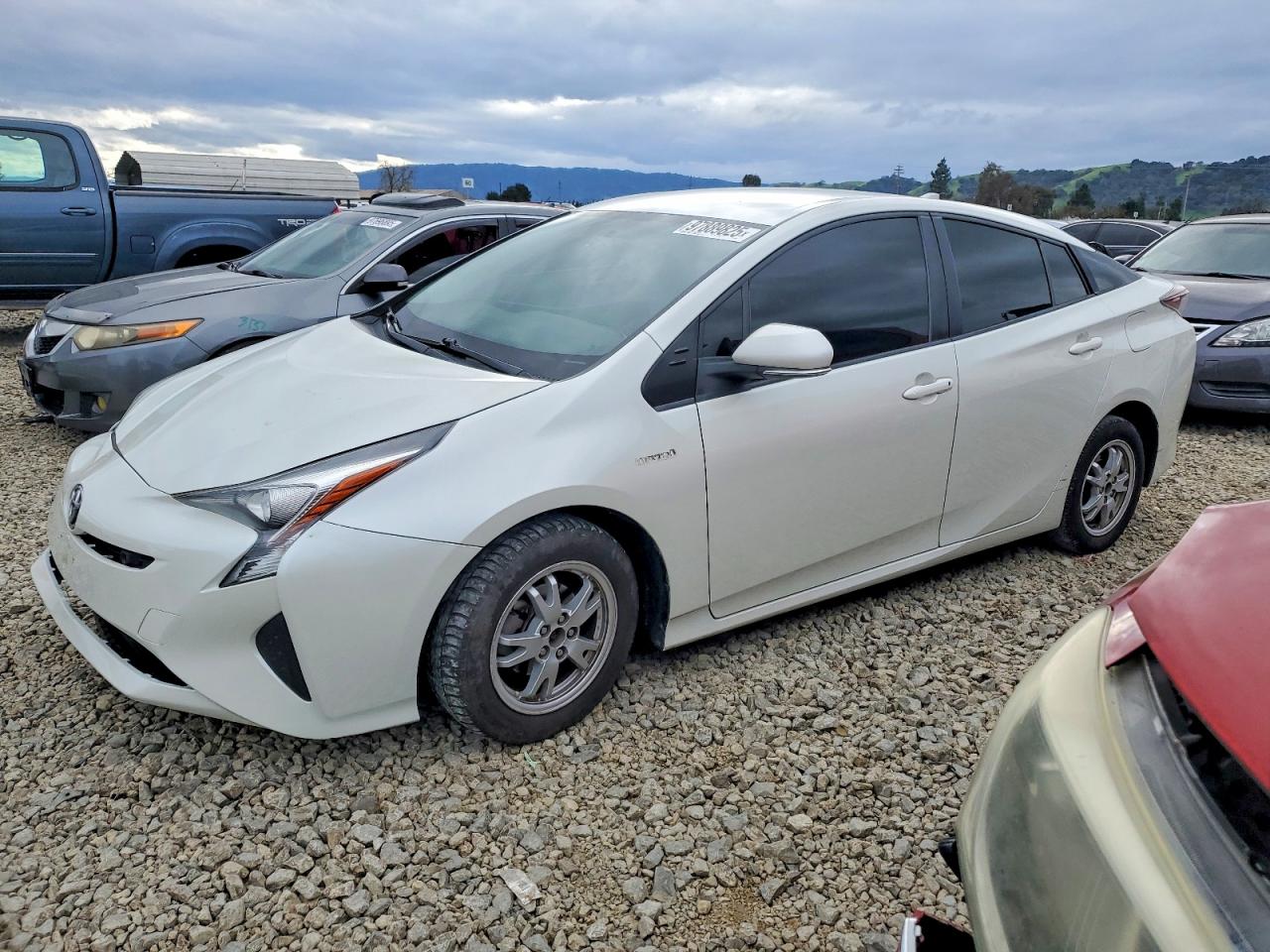 2016 TOYOTA PRIUS