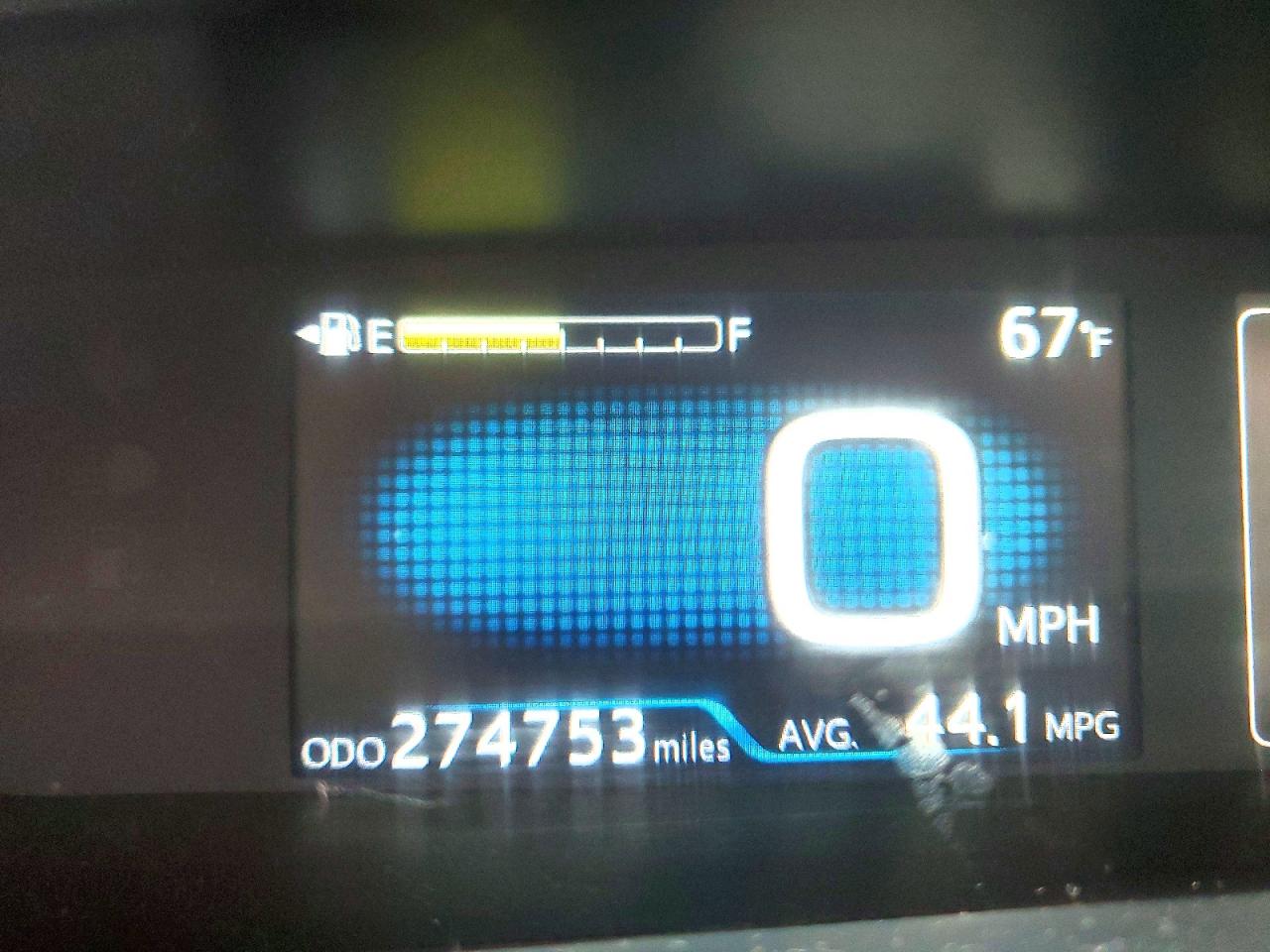 2016 TOYOTA PRIUS photo 17