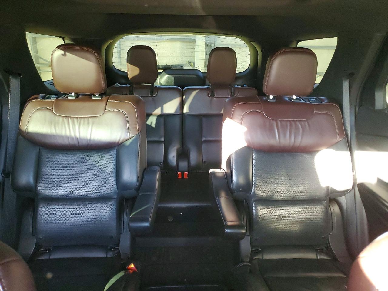 2020 FORD EXPLORER PLATINUM photo 10