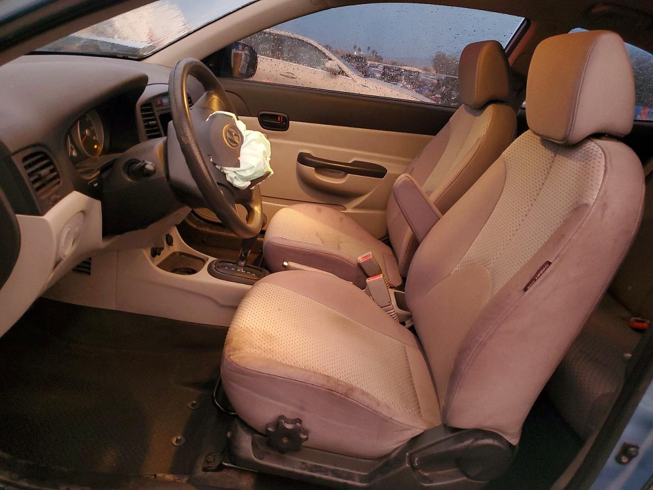 2010 HYUNDAI ACCENT BLUE photo 7