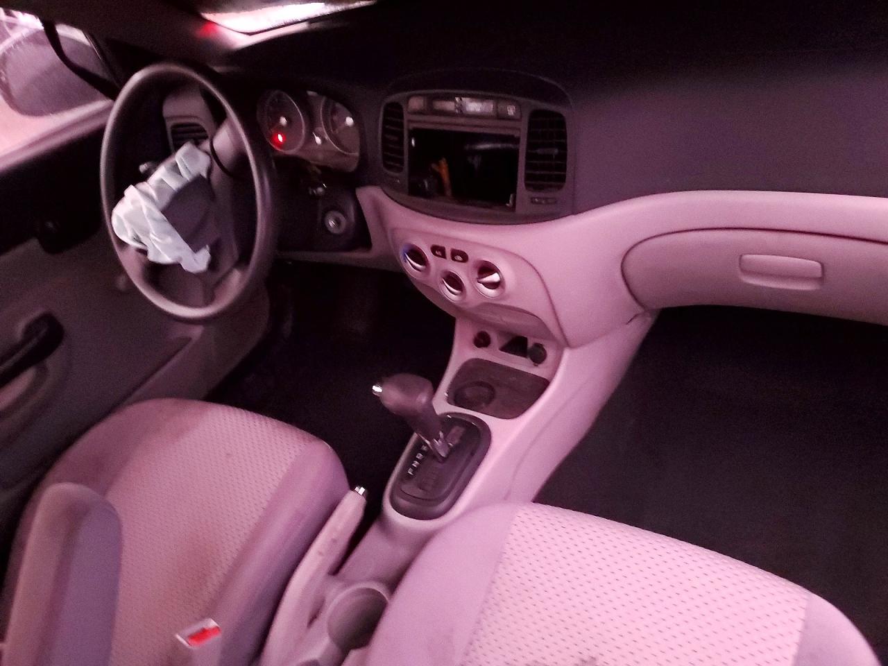 2010 HYUNDAI ACCENT BLUE photo 8