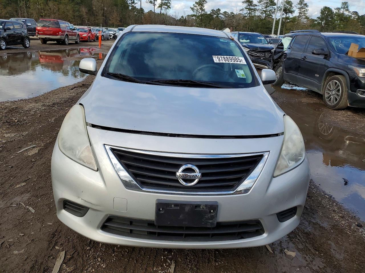 2014 NISSAN VERSA S photo 5