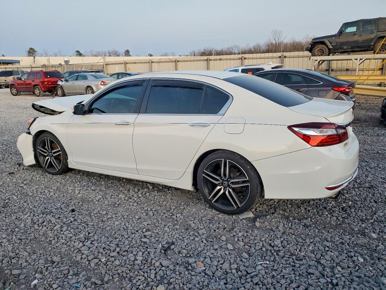 2016 HONDA ACCORD SPORT photo 3