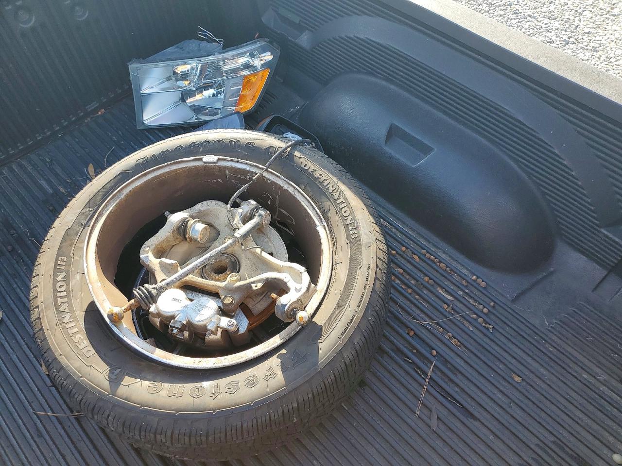 2013 RAM 1500 SLT photo 12