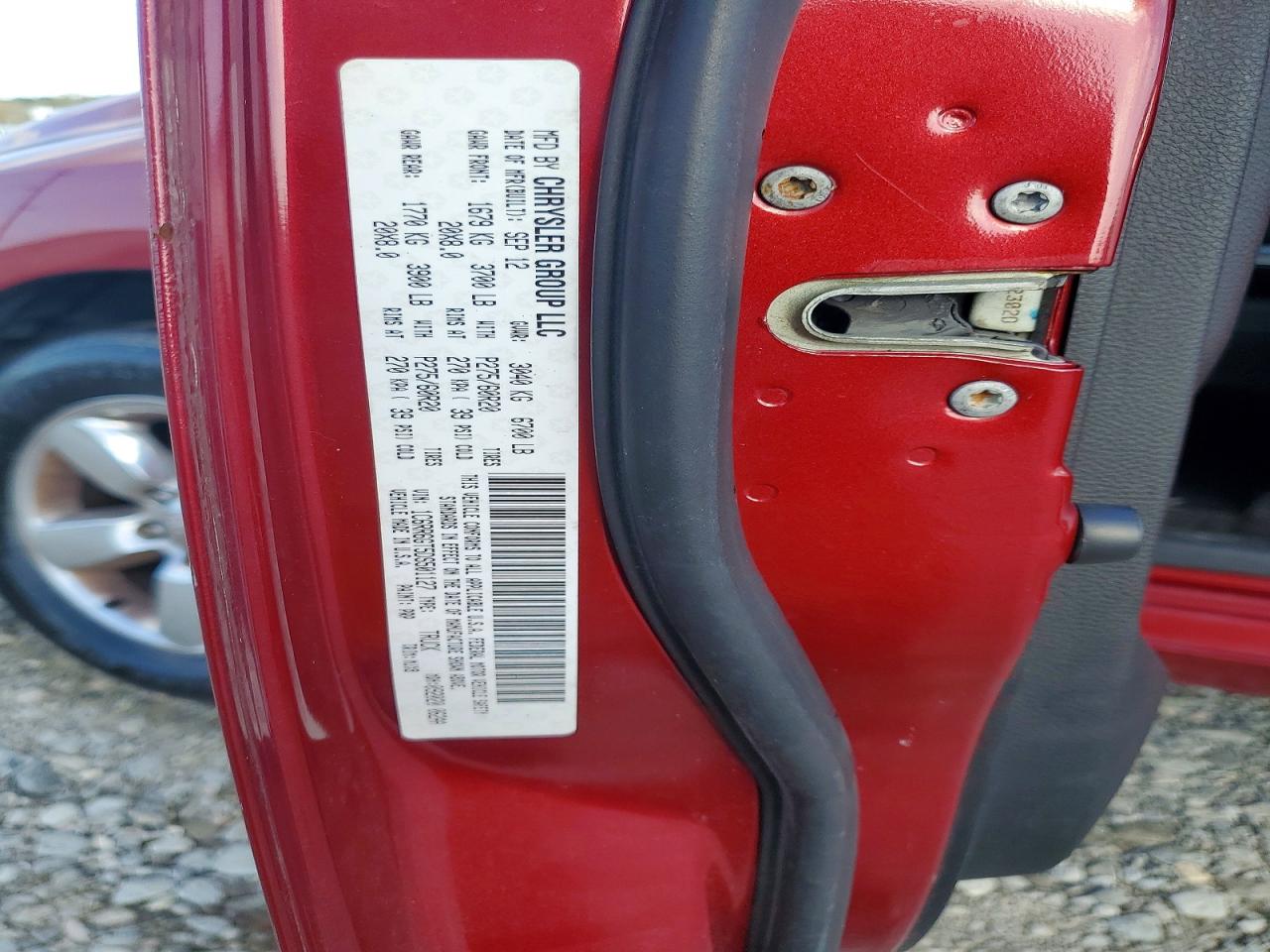 2013 RAM 1500 SLT photo 13