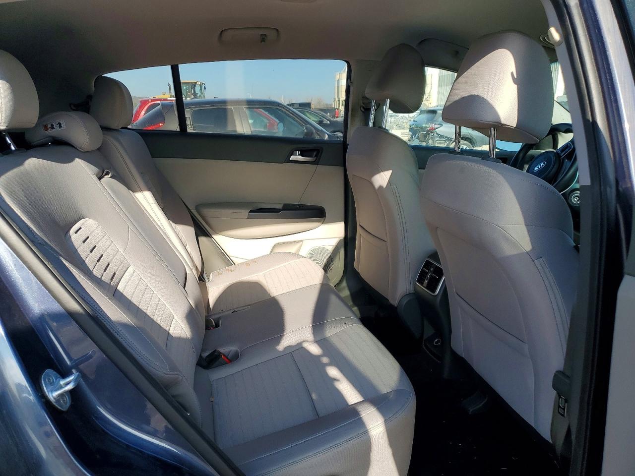 2017 KIA SPORTAGE LX photo 11