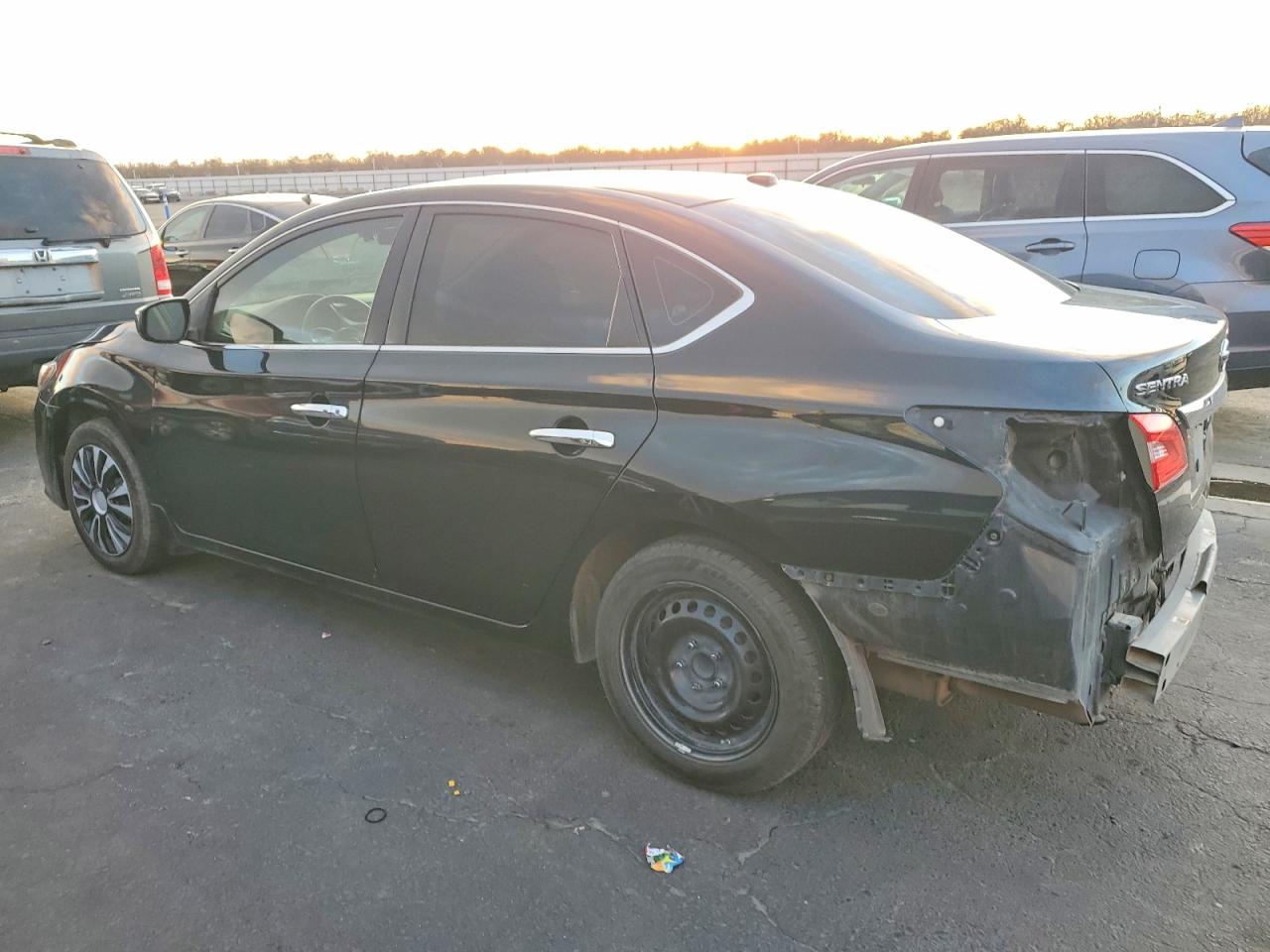 2016 NISSAN SENTRA S photo 2