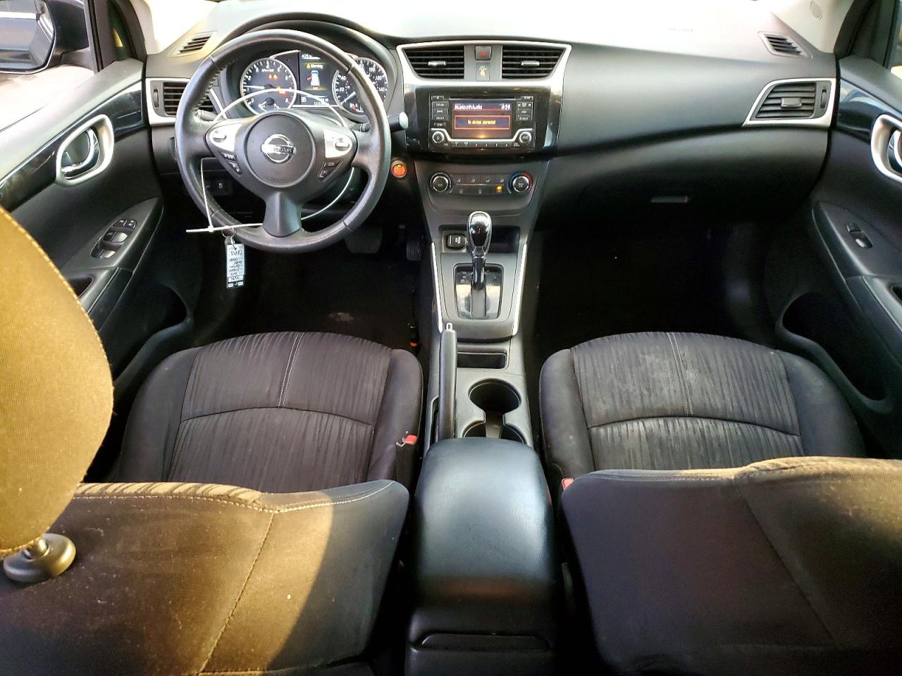 2016 NISSAN SENTRA S photo 8