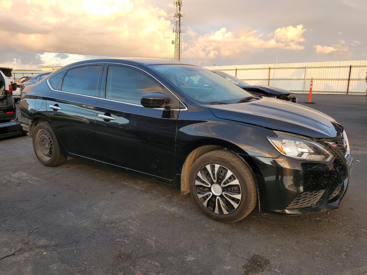 2016 NISSAN SENTRA S photo 4