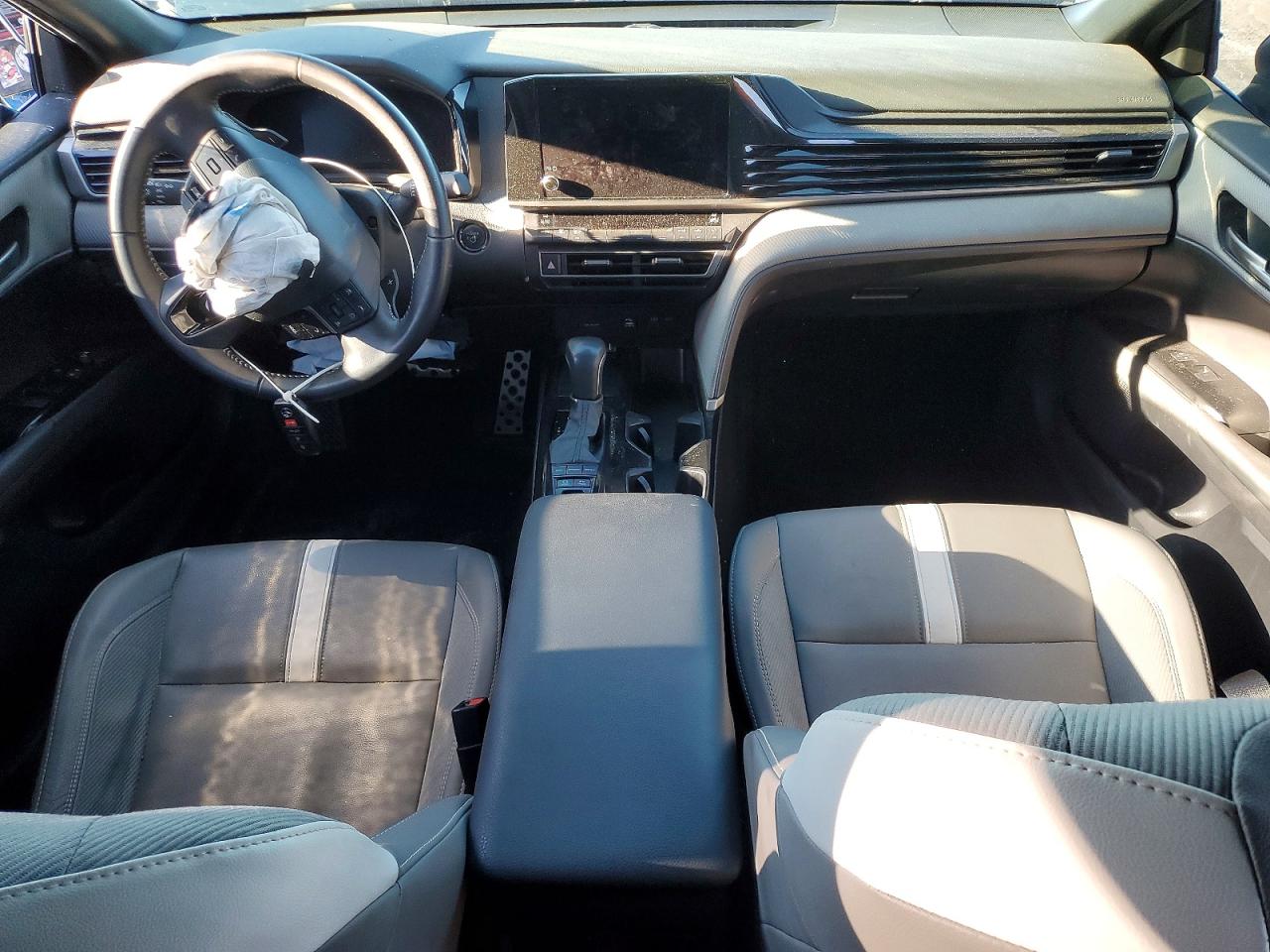 2025 TOYOTA CAMRY XSE photo 8